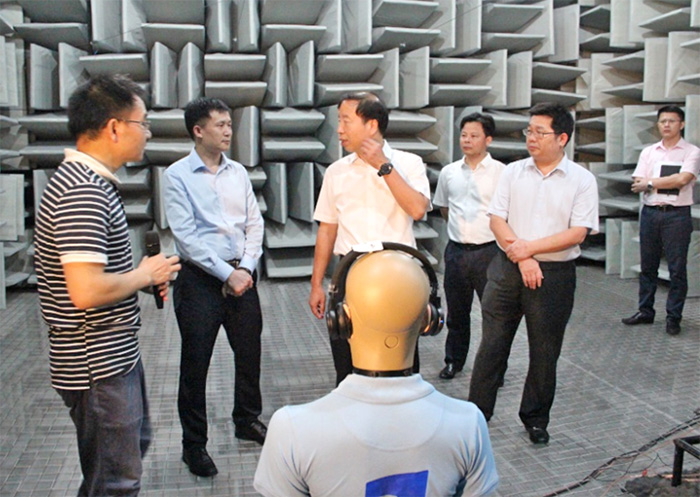 向导来访：2018.9东莞市市长肖亚非Z6尊龙旗舰厅调研